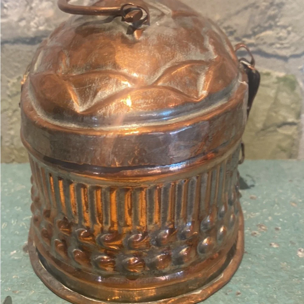 Vintage copper Metals blend Box, Poo pourri fragrance, Incense, Mothballs.